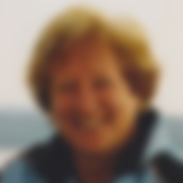 leandra (73) aus Aken