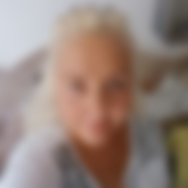 MonicMary (67) aus Düsseldorf