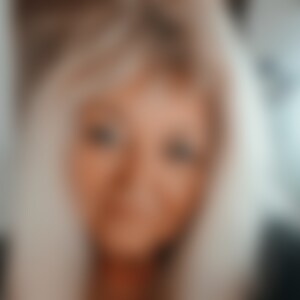 Tina (68) aus Aachen