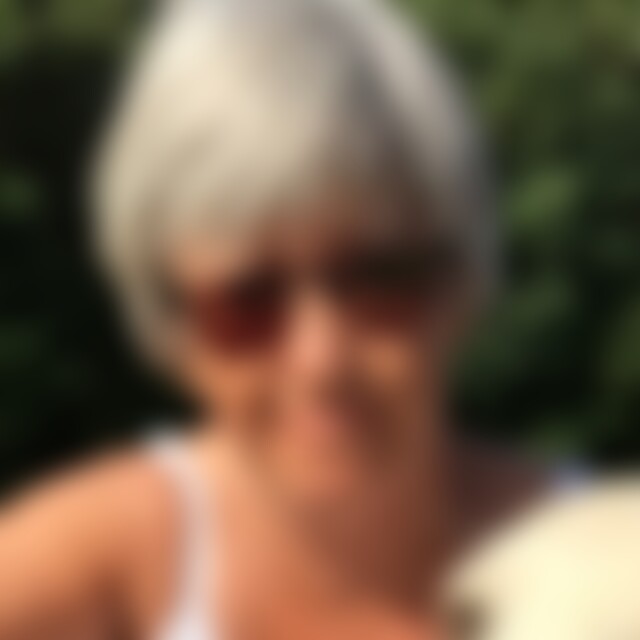 1tina (60) aus Mühlheim