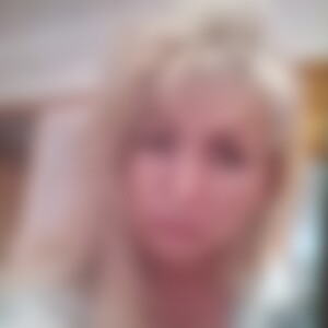 Selina (57) aus Algermissen