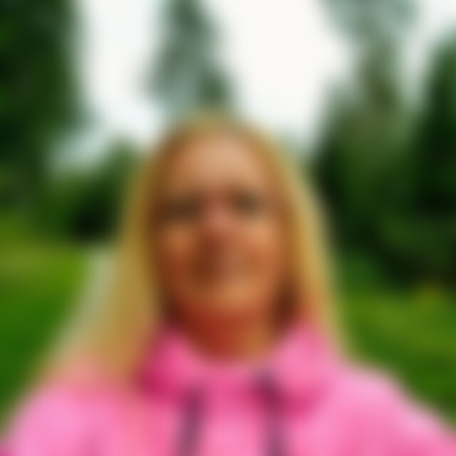 Hanana (64) aus Krefeld