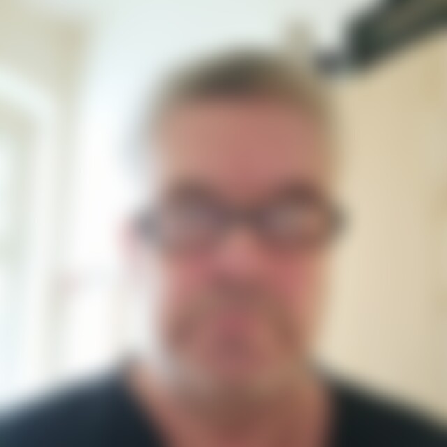 Dett (68) aus berlin